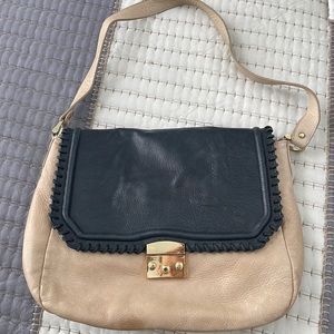 Be&D Shoulder Bag purse